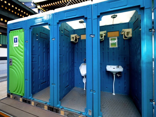 Best Porta potty rental near me  in Moorhead, MN